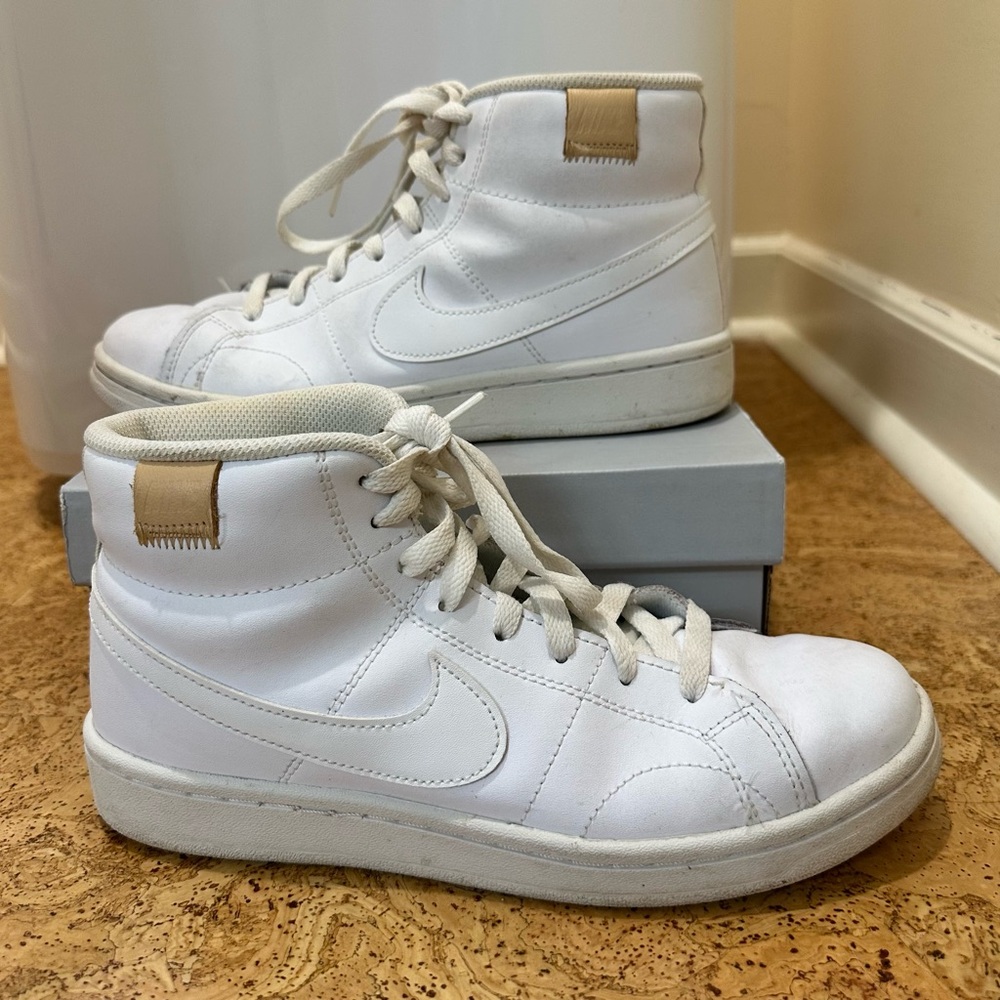 Nike Women’s Court Royale 2 Mid White Leather Sneakers Shoes Size 8